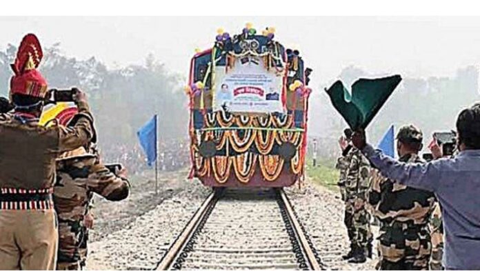 फाइल फोटो की जानकारी हिंदी में