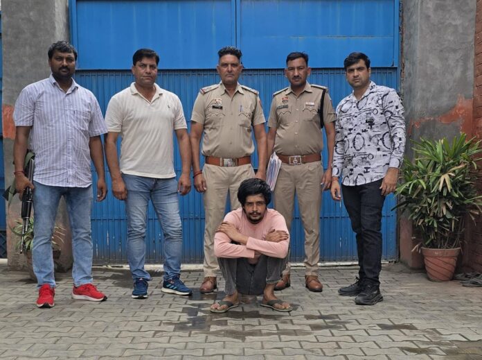 पानीपत पुलिस नशा तस्कर को पकड़ती है पानीपत पुलिस नशा तस्कर को पकड़ती है