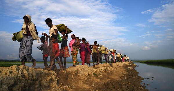 म्यांमार से रोहिंग्या शरणार्थी फोटो म्यांमार से रोहिंग्या शरणार्थी फोटो