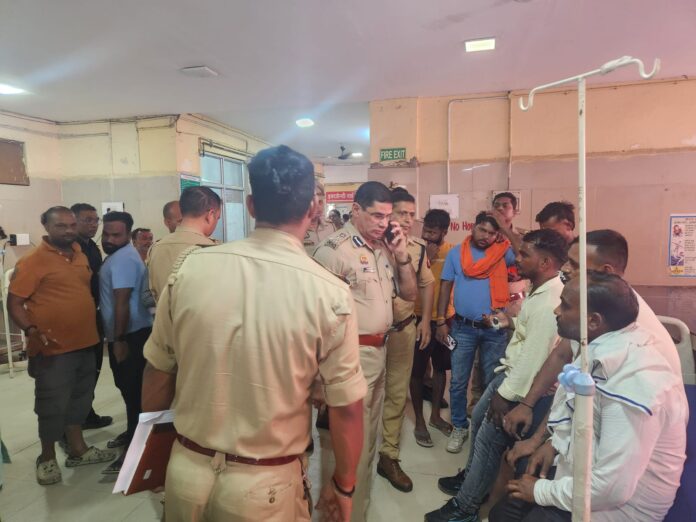 पुलिस घायलों से पूछताछ करती