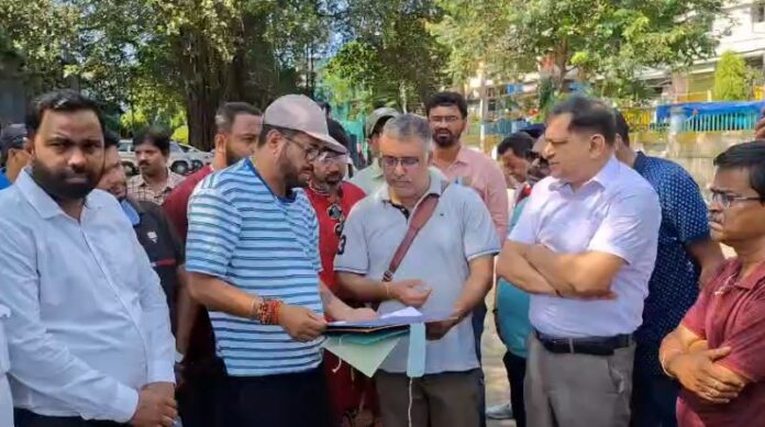 मंत्री शंकर घोष डीसीपी ट्रैफिक के साथ