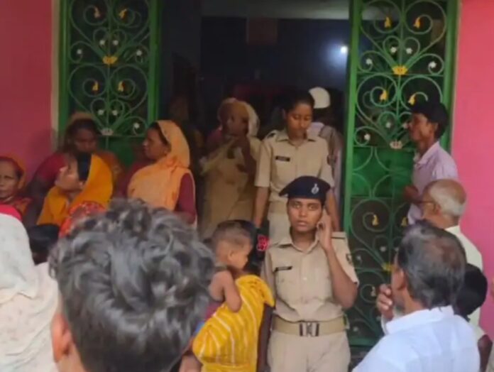 घर में घुसकर युवक की हत्या की घटना