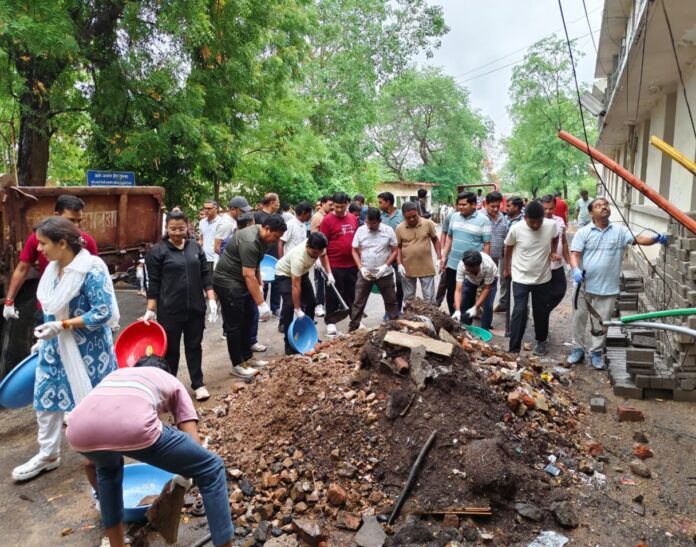 स्वच्छता अभियान के लिए देशभर में प्रयास स्वच्छता अभियान के लिए देशभर में प्रयास