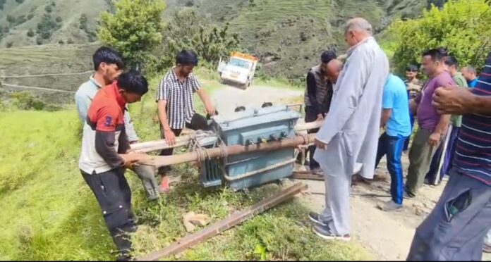 गेहल गांव में ट्रांसफॉर्मर खराब होने की समस्या गेहल गांव में ट्रांसफॉर्मर खराब होने की समस्या