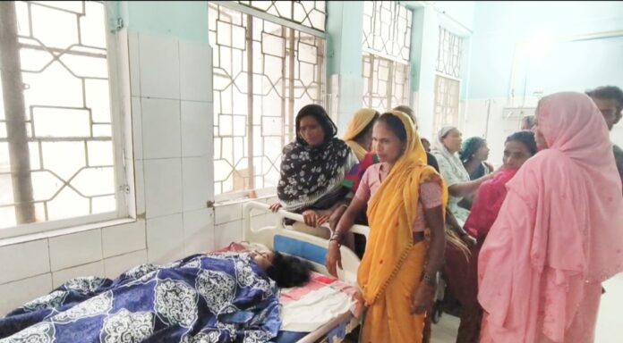 अस्पताल में परिजनों की चिंता बढ़ गई है