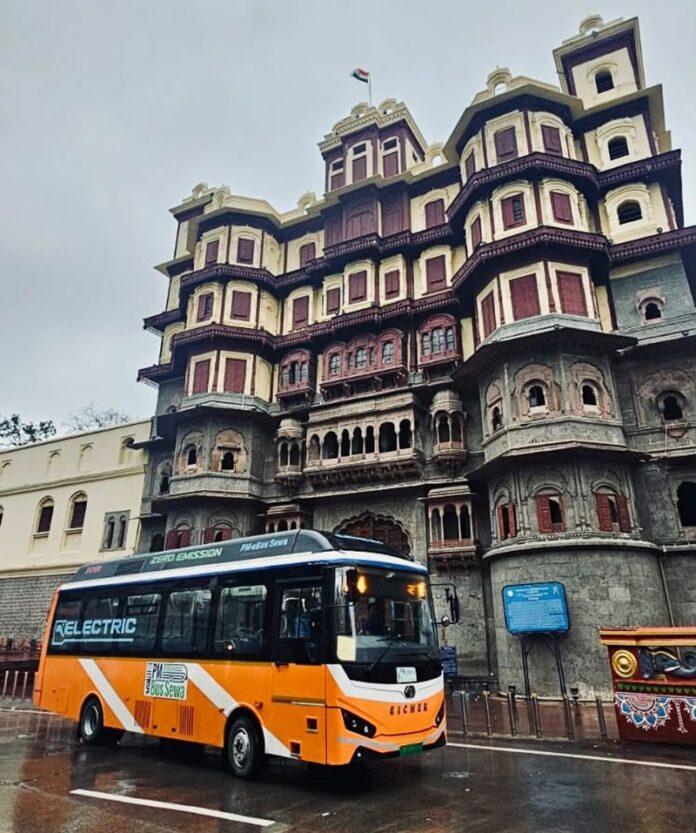 मप्र पीएम ई-बस सेवा का शुभारंभ इंदौर में
