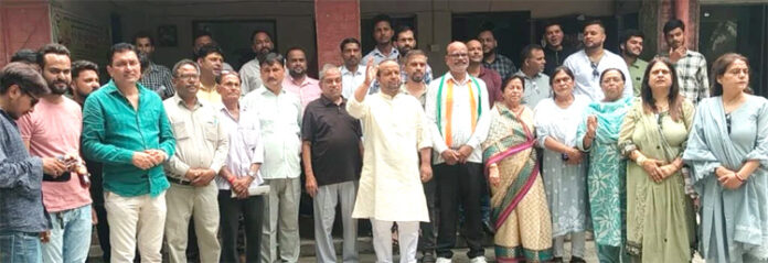 कांग्रेस प्रदर्शन में भड़काऊ भाषण देने वाले नेता