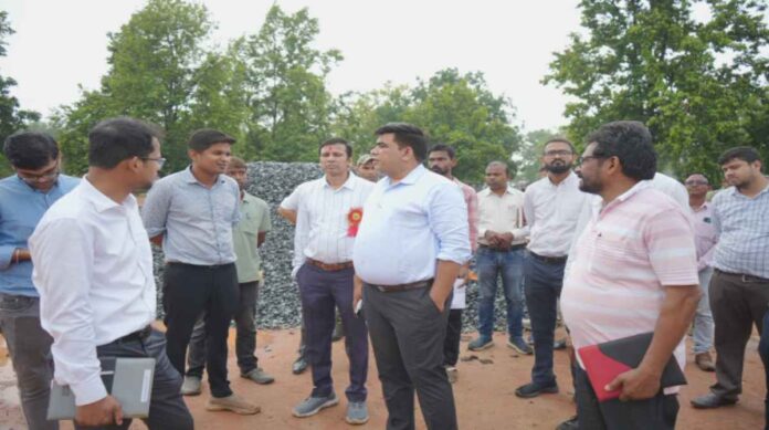 रामपुर में नए महाविद्यालय का निरीक्षण रामपुर में नए महाविद्यालय का निरीक्षण