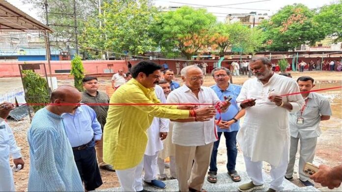मंत्री कुशवाह ने विद्यालय में विकास कार्य किया मंत्री कुशवाह ने विद्यालय में विकास कार्य किया