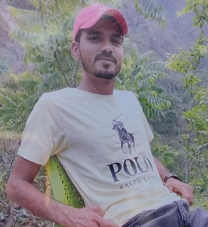 विष्णु का फाइल फोटो सामने आया है विष्णु का फाइल फोटो सामने आया है