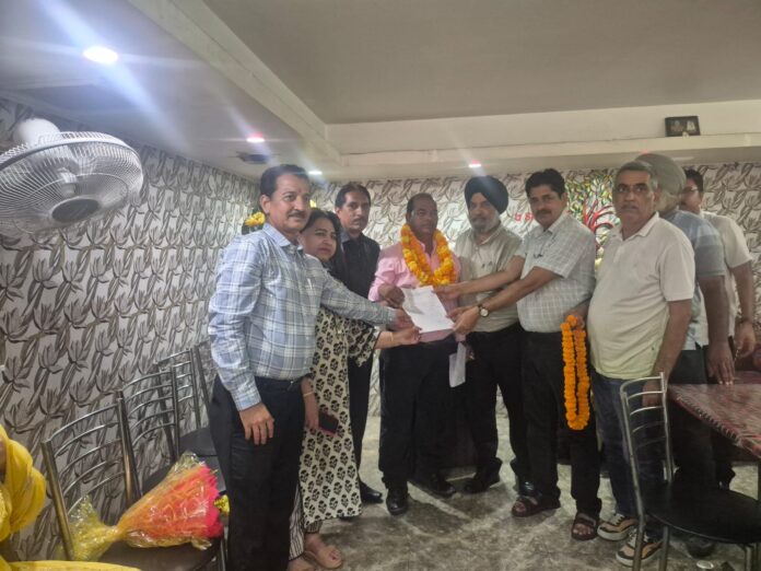 जम्मू कश्मीर टीचर्स फोरम विदाई समारोह जम्मू कश्मीर टीचर्स फोरम विदाई समारोह