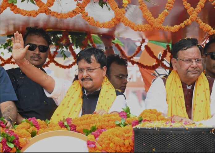 नितिन नवीन रोड शो का आयोजन नितिन नवीन रोड शो का आयोजन