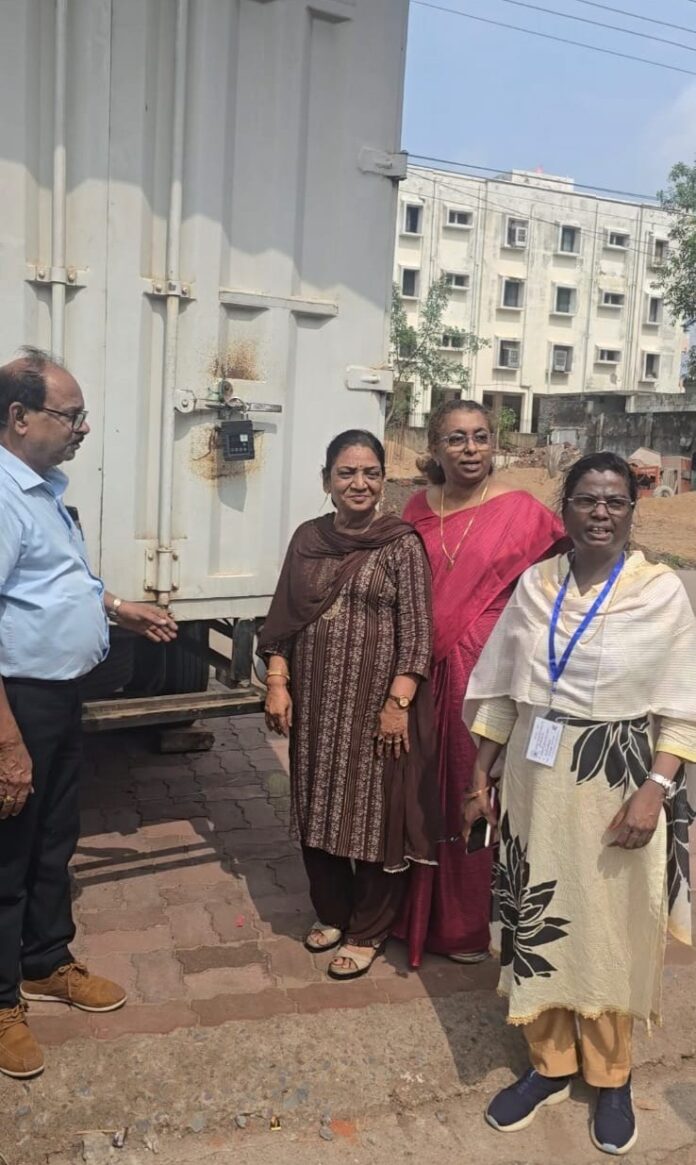 जीपीएस निगरानी में परीक्षा सामग्री का इलेक्ट्रानिक लाक खुला