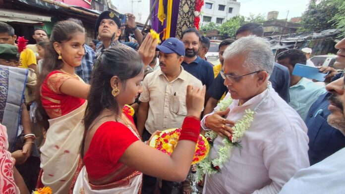 दिलीप घोष खड़गपुर हितकारिणी स्कूल कार्यक्रम दिलीप घोष खड़गपुर हितकारिणी स्कूल कार्यक्रम