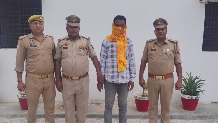 पकड़ा गया अभियुक्त फोटो