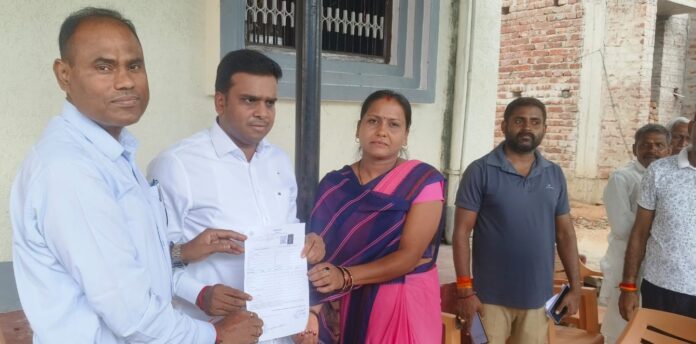 डालटनगंज विधायक न्यूज फोटो