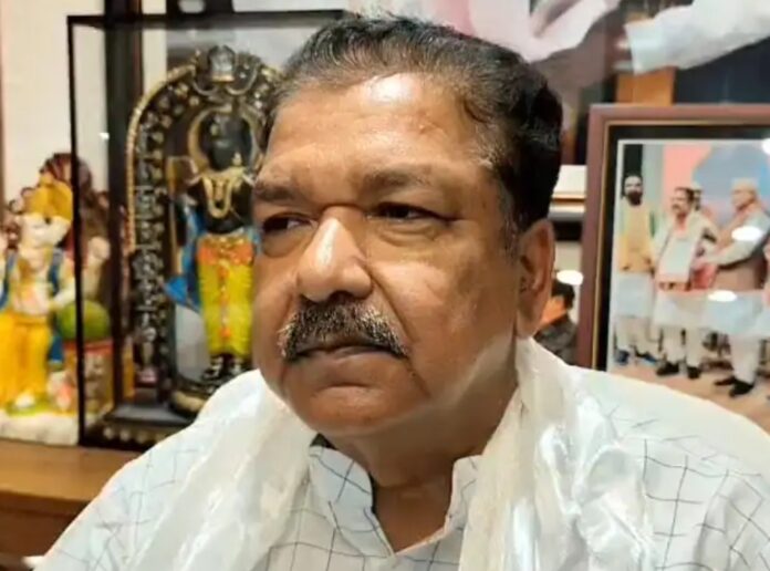 किशनगंज में मंत्री जायसवाल का विपक्ष पर हमला किशनगंज में मंत्री जायसवाल का विपक्ष पर हमला