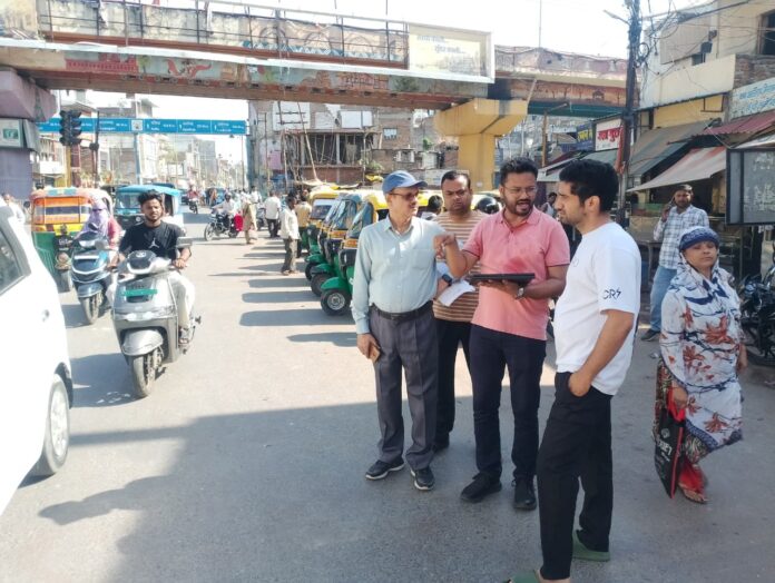 वाराणसी पांडेयपुर चौराहा निरीक्षण