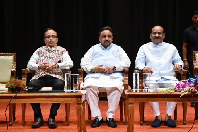 लोकसभा अध्यक्ष ओम बिरला की फोटो