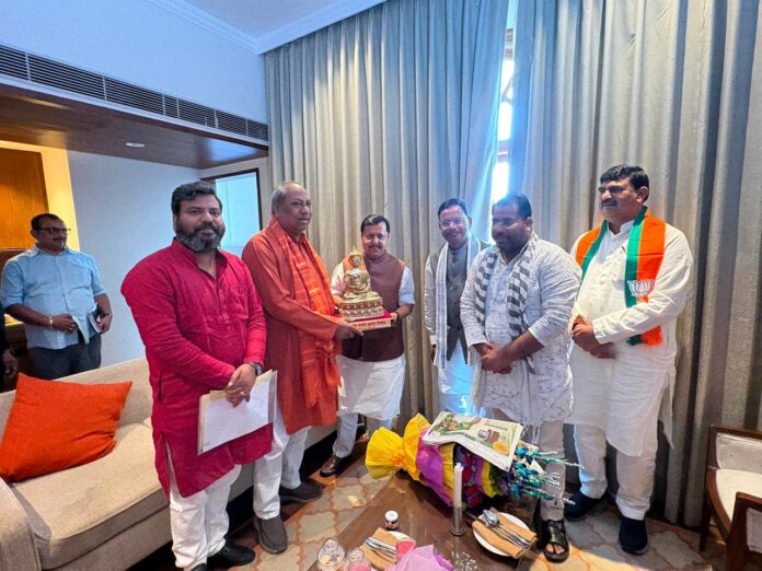 भाजपा अध्यक्ष नितिन नवीन निषाद पार्टी भाजपा अध्यक्ष नितिन नवीन निषाद पार्टी