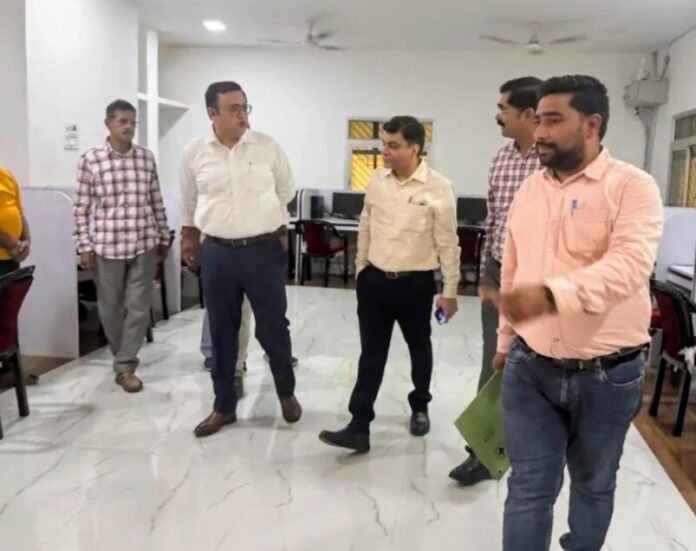 नीति आयोग निरीक्षण की जांच
