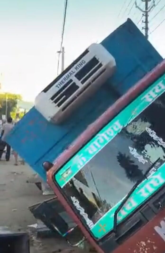 वाहन दुर्घटना की तस्वीर