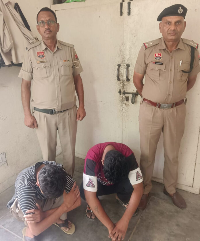 हेरोइन गिरफ्तारी न्यूज़ फोटो हेरोइन गिरफ्तारी न्यूज़ फोटो