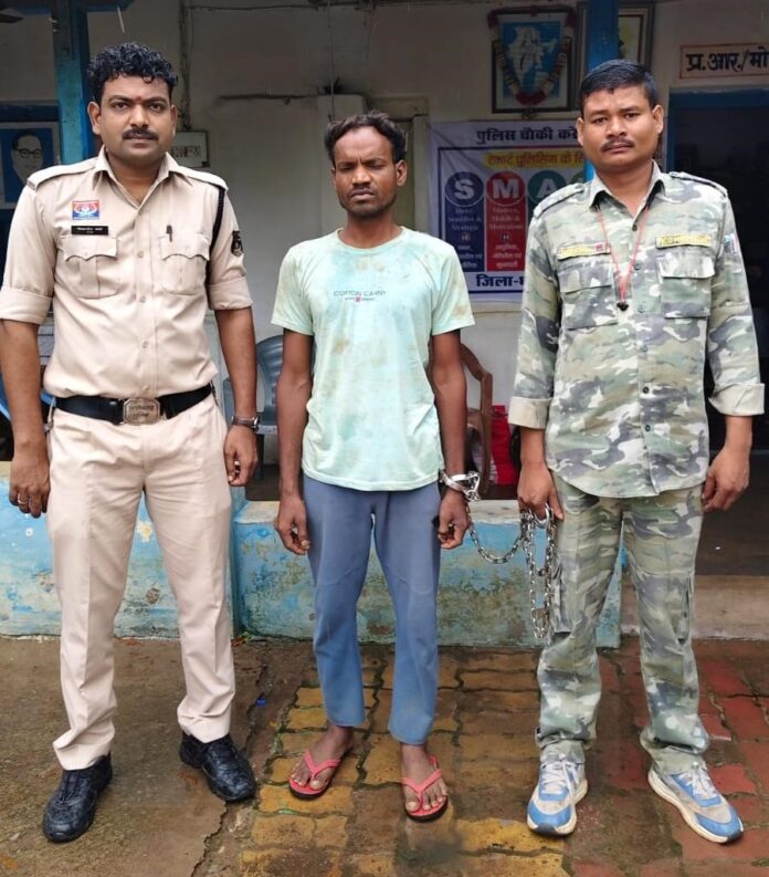 हथौड़ी हमला करने वाला आरोपित गिरफ्तार हथौड़ी हमला करने वाला आरोपित गिरफ्तार