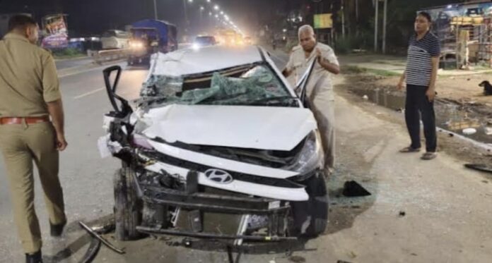 वाहन एक्सीडेंट की जाँच पुलिस अधिकारी