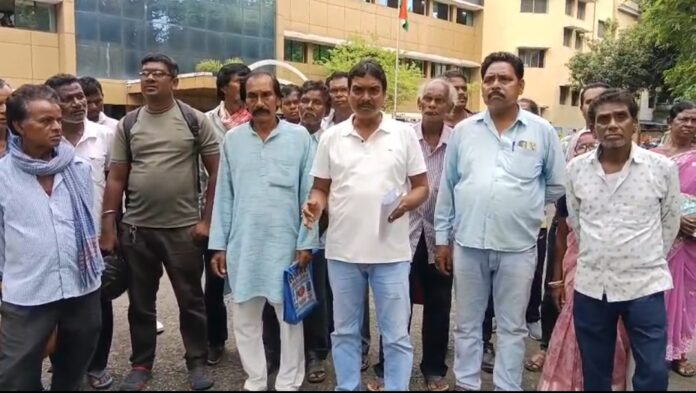 झारखंड मजदूर आंदोलन का प्रदर्शन झारखंड मजदूर आंदोलन का प्रदर्शन