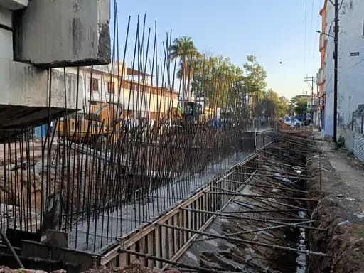 गुरुग्राम रेलवे फ्लाईओवर निर्माण गुरुग्राम रेलवे फ्लाईओवर निर्माण
