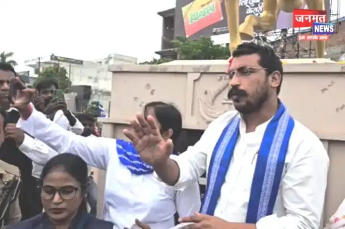 चंद्रशेखर आजाद की कहानी रायबरेली चंद्रशेखर आजाद की कहानी रायबरेली