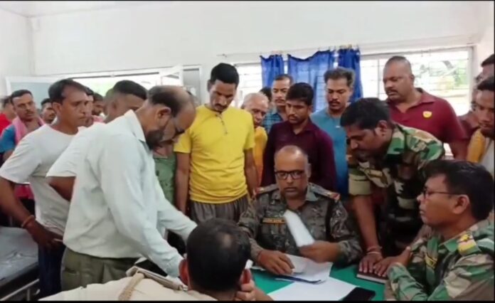 अस्पताल आग की भीड़
