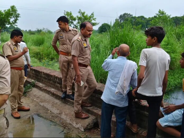 पुलिस जांच घटना स्थल पर चल रही है