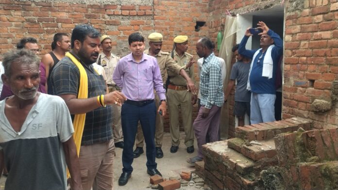 Up Jila Adhikari ka nirikshan kiya Up Jila Adhikari ka nirikshan kiya