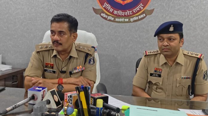 अंतर्राज्यीय आरोपित गिरफ्तार किया गया अंतर्राज्यीय आरोपित गिरफ्तार किया गया