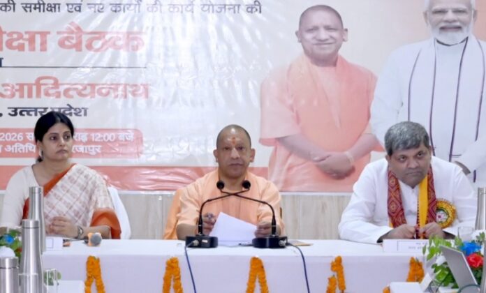 अनुप्रिया पटेल और हार्याणा सीएम की समीक्षा बैठक में