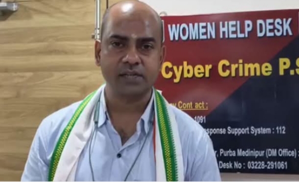 भाजपा विधायक सुब्रत माइती साइबर थाने में भाजपा विधायक सुब्रत माइती साइबर थाने में