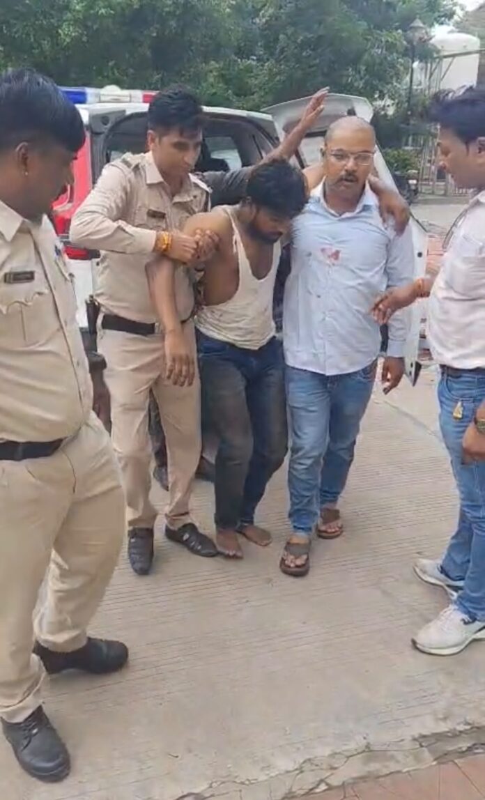 Ujjain police ne phir se pakad liya shikaar ko
