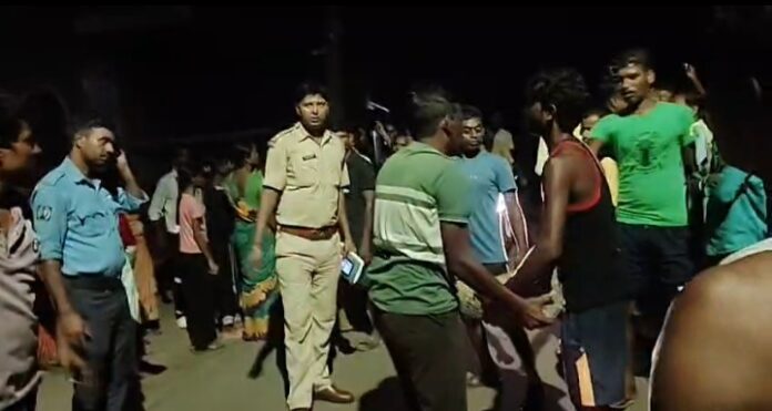 ग्रामीण प्रदर्शन विश्वनाथ बावरी ग्रामीण प्रदर्शन विश्वनाथ बावरी