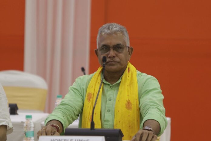 कैबिनेट मंत्री दिलीप घोष की तस्विक कैबिनेट मंत्री दिलीप घोष की तस्विक
