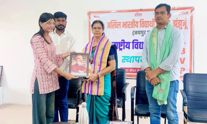विद्यार्थी दिवस की महत्वपूर्ण तस्वीरें