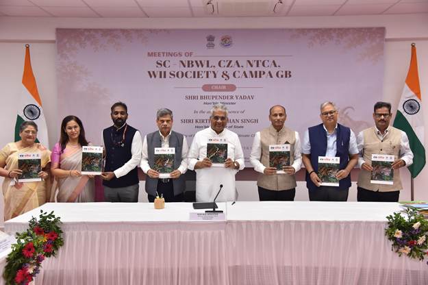 केंद्रीय पर्यावरण मंत्री भूपेंद्र यादव केंद्रीय पर्यावरण मंत्री भूपेंद्र यादव