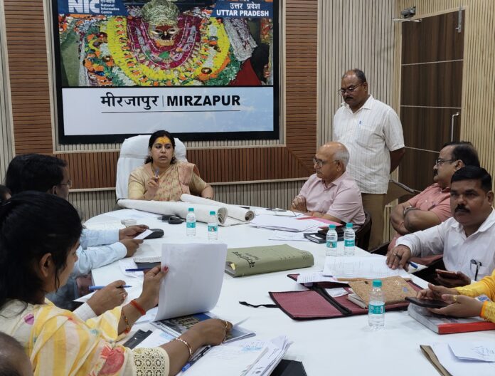 दिव्या मित्तल बैठक अधिकारी