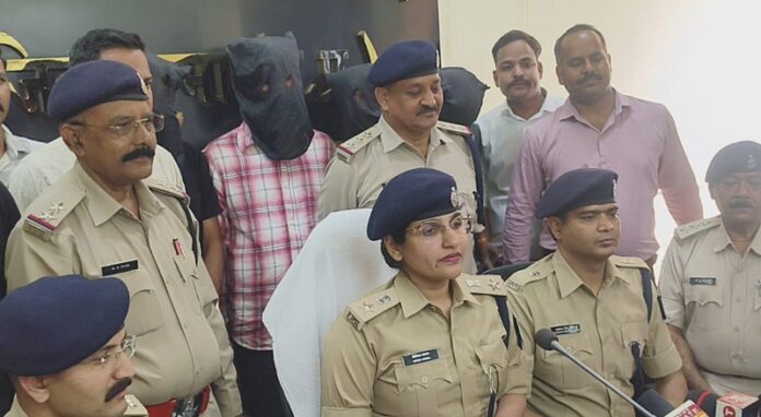 लूट वारदात का खुलासा गुना एसपी