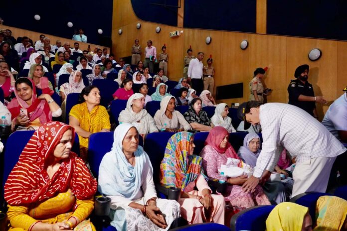 गुरुग्राम में पूर्व सैनिकों वेबसाइट लॉन्च गुरुग्राम में पूर्व सैनिकों वेबसाइट लॉन्च
