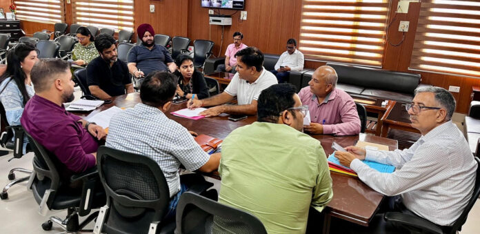 हिल्ली क्षेत्रों में इंटरनेट विस्तार की जरूरत