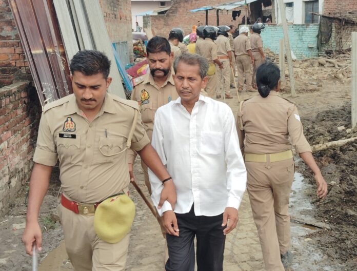 चुनार पुलिस हमला सीखड़ गांव