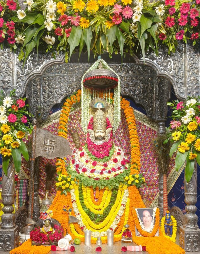 श्याम प्रभु दिव्य श्रृंगार फोटो