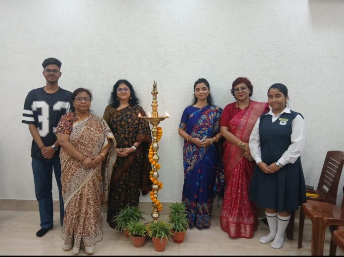 हिंदी समाचार पत्रिका का उद्घाटन कर्ता हिंदी समाचार पत्रिका का उद्घाटन कर्ता